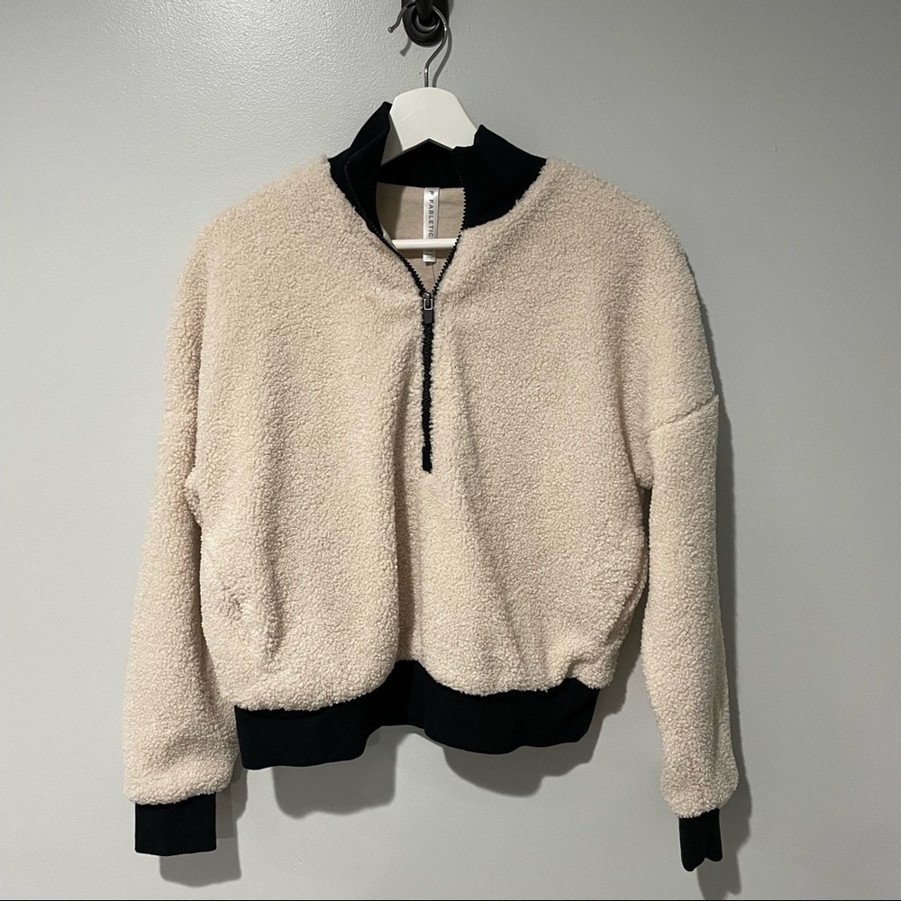 NWT Fabletics Dream Polar Fleece Pullover XS Cream Black - Picture 3 of 7